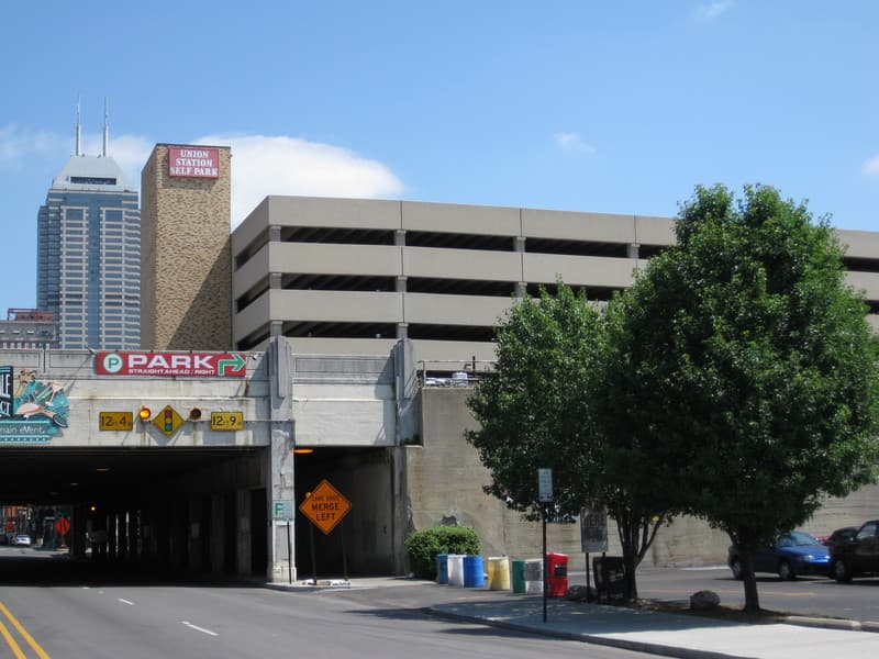 Union Station Garage