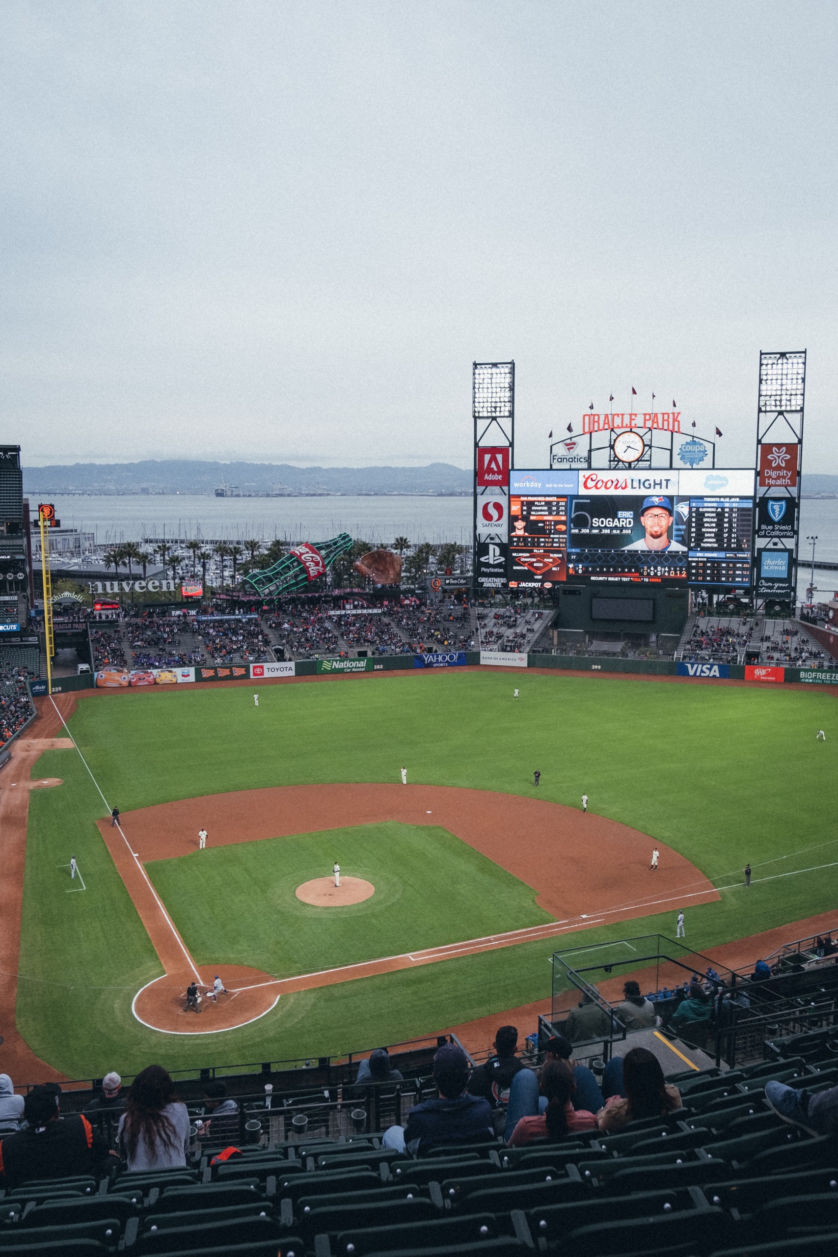 Oracle Park Parking Guide: Where to Park and What to Eat