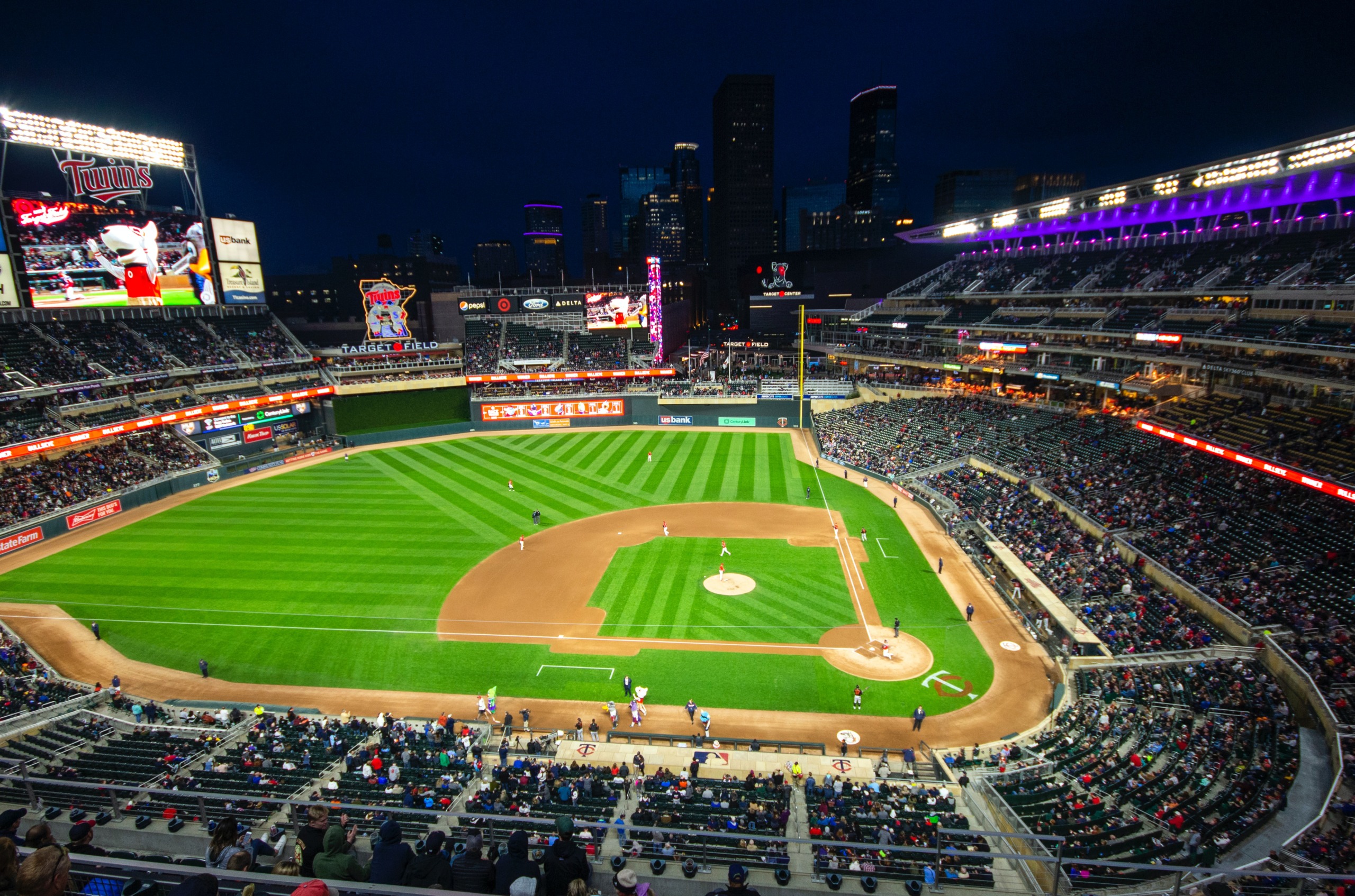 minnesota twins target field baseball stadium fisheye